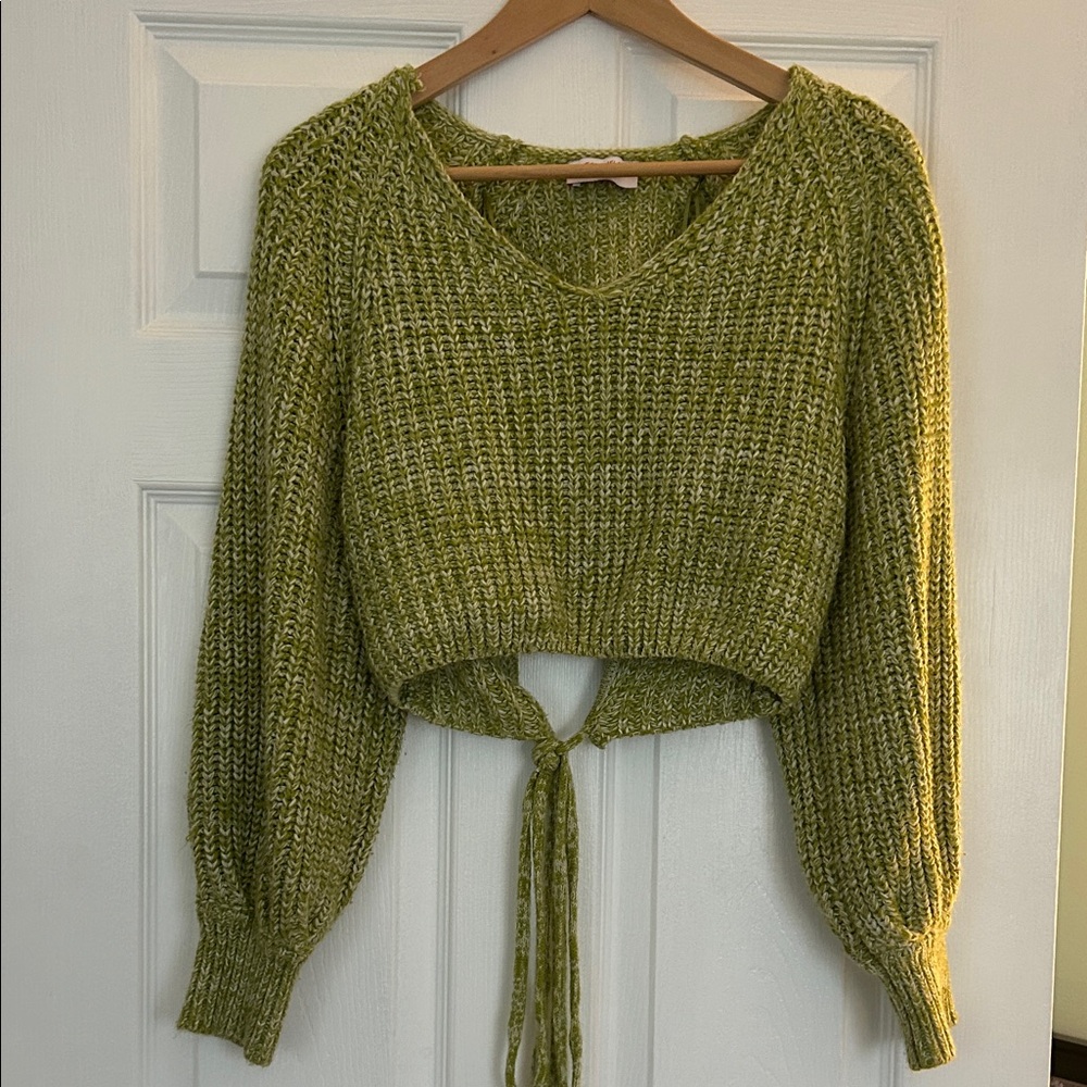 Butter Melon Cropped Sweater 🍋‍🟩